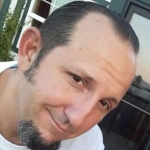 Meet your Posher, Dennis